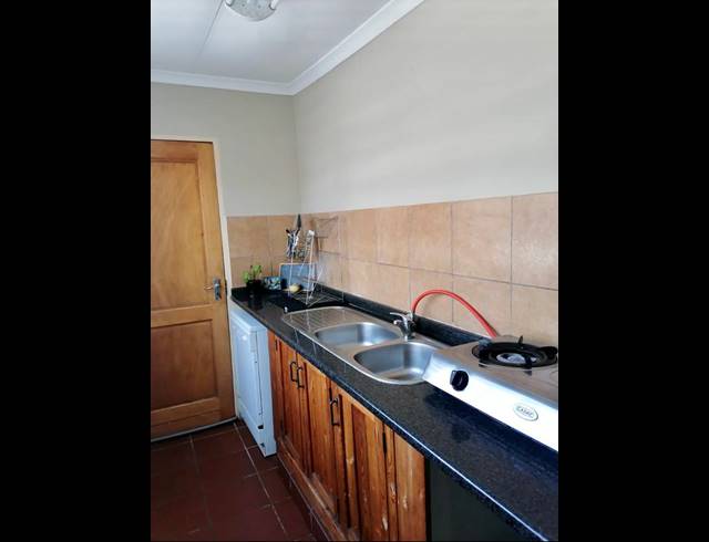 4 BEDROOM PROPERTY TO RENT IN KENSINGTON